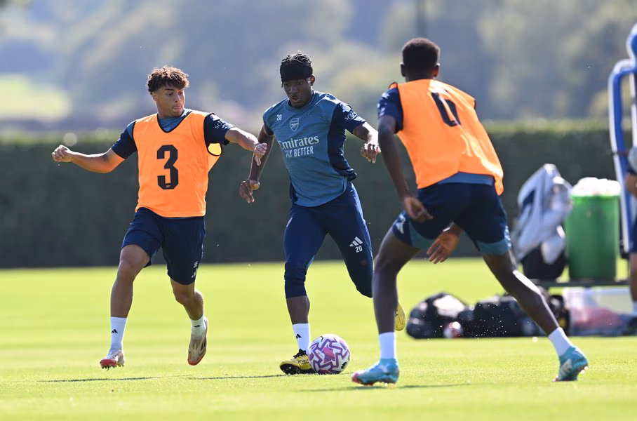Noni Madueke in training session ahead of Sunday's clash. (Credit: Arsenal's media)