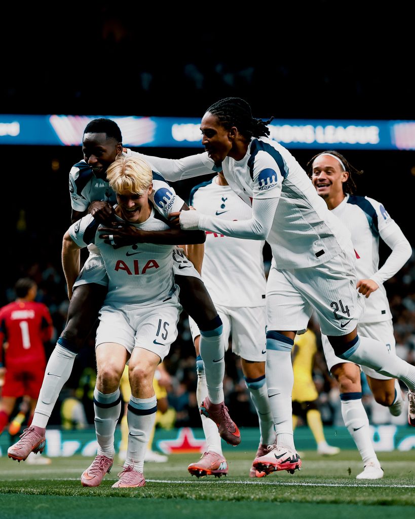 Tottenham players Celebrate after scoring against Villareal (Photo Credit: Tottenham X handle)