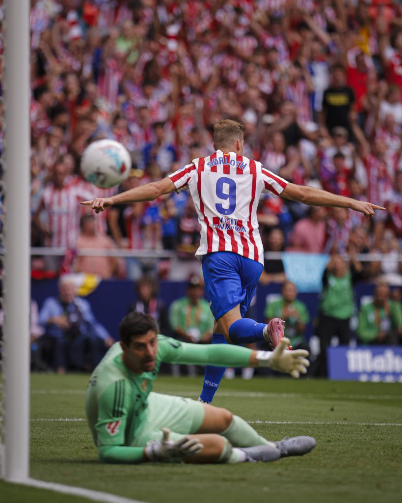 Atlético Madrid players celebrate their goal against Real Madrid (Photo Credit: Atlético de Madrid X handle)