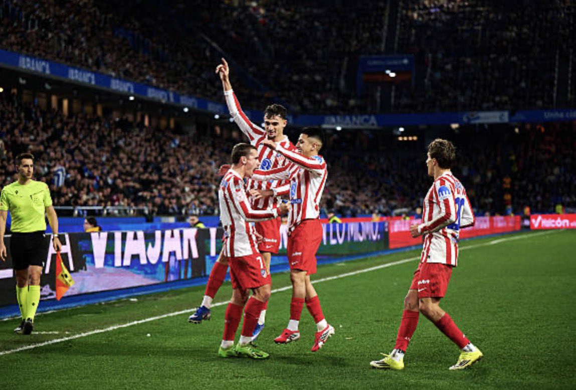Antoine Griezmann celebrates with teammates, (Photo Credit: Atletico Media).