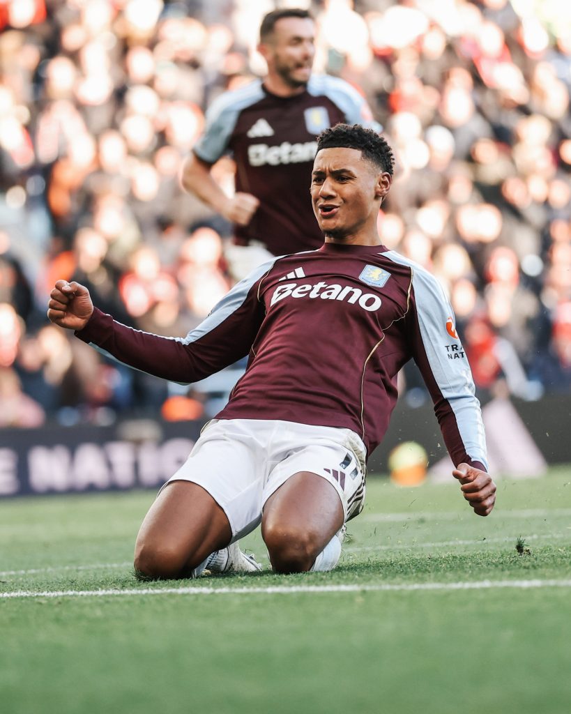 Ollie Watkins celebrates after scoring his goal (Photo Credit: Aston Villa via X)