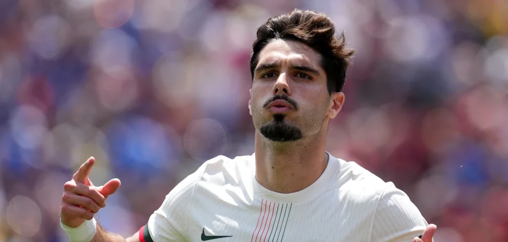 Pedro Neto (Photo Credit: Chelsea Media)