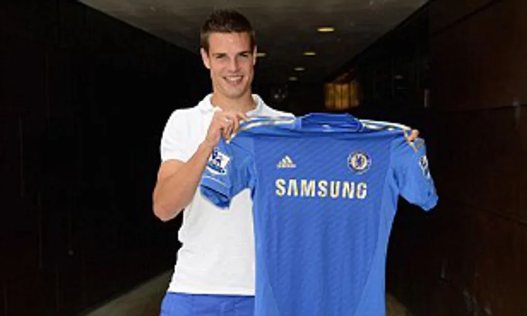 Azpilicueta Signed from Marseille for around £7 million in August 2012 - Photo Credit : Reddit