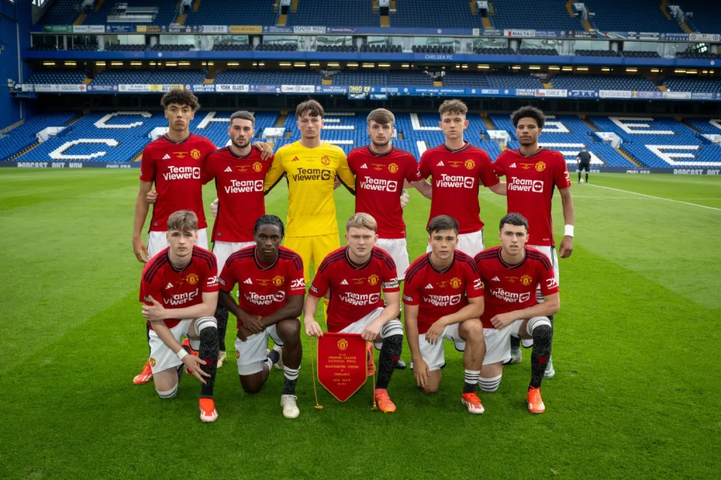 manchester united under 18s. (photo credit: man united media)