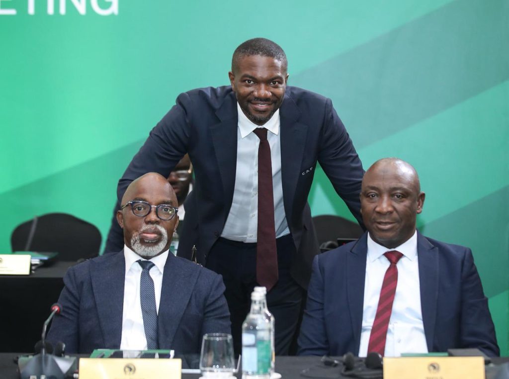 Samson Adamu alongside former NFF president Amaju Pinnick and the current NFF president, Ibrahim Musa Gusau - Photo Credit : NFF, X