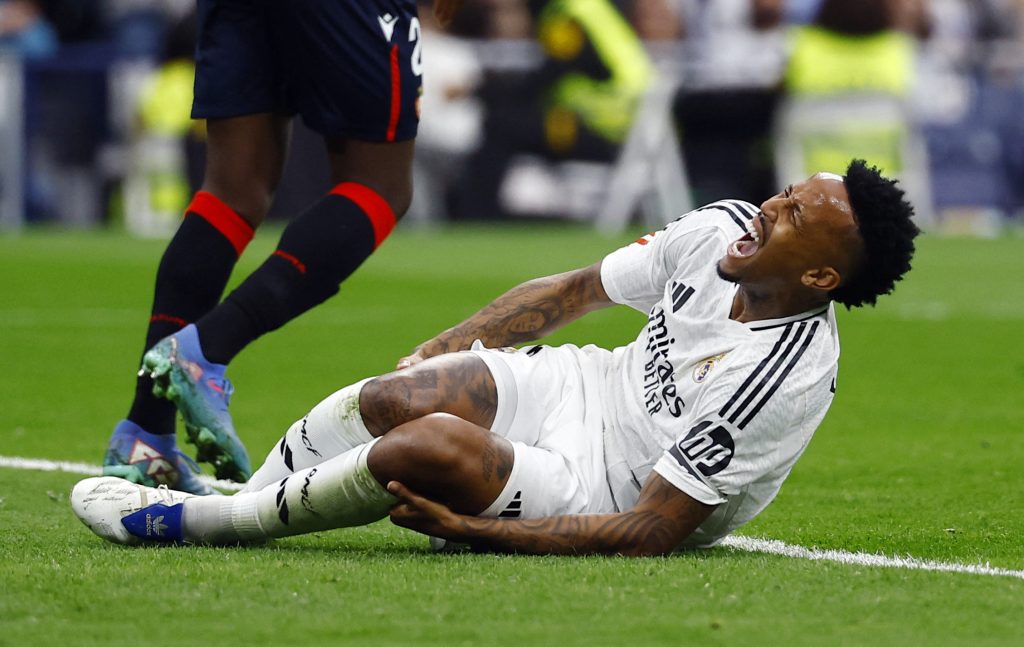 Éder Militão scar from his previous injury has reopens- Photo credit: Reuters