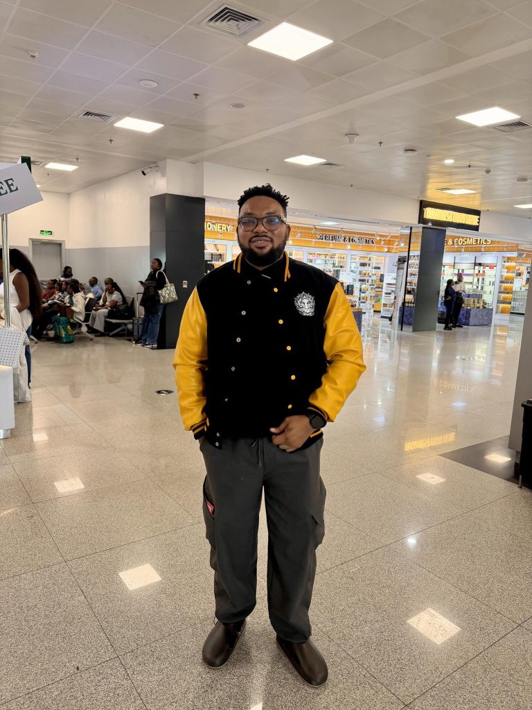 D real Kombo leaves Nigeria for London for Predator Energy sponsored trip - Photo Credit : Softfootball Media