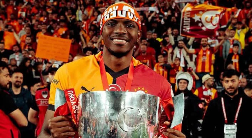 Victor Osimhen celebreating wining the Turkish Süper Lig Title - Photo Credit : fanstribehq