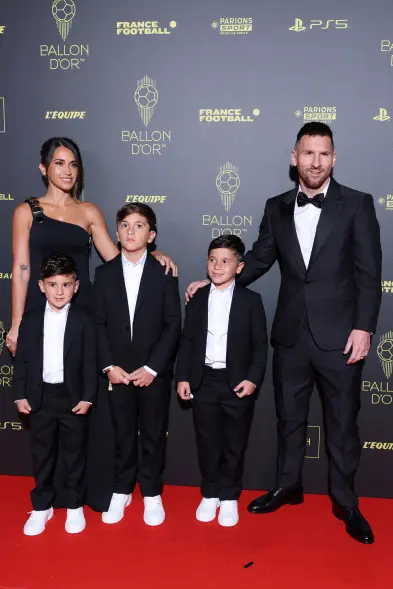 messi and family., (photo credit: pagex media)