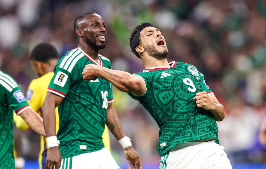 Mexico celebrate goal (Photo credit: Fabrizio Romano)