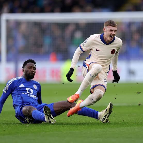 Wilfred Ndidi's tackles Cole Palmer 