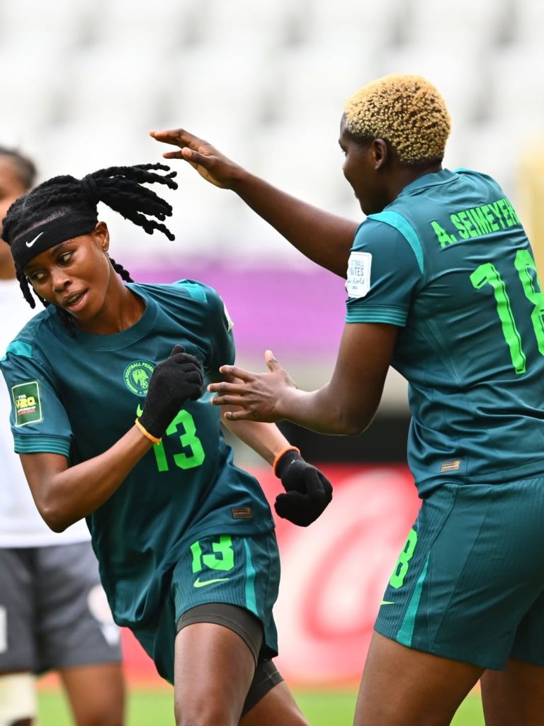 GOAL! ⚽ England 0-1 Nigeria What a goal from Tosin Rafiu! She dribbles her way into the box, shifts the ball onto her left foot, and fires home to give Nigeria the lead - Photo Credit : FIFA Women's World Cup, X