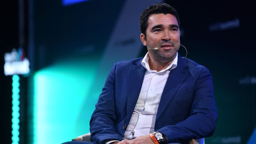 Barcelona Sporting Director Deco