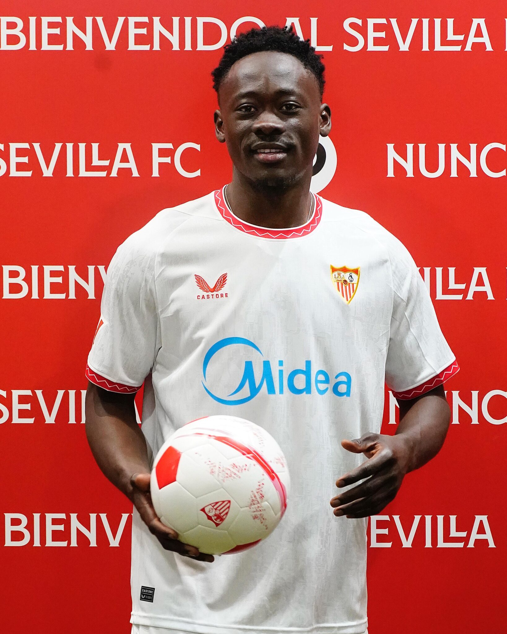 Akor Adams Reveals the Two Superstars Who Convinced Him to Join Sevilla