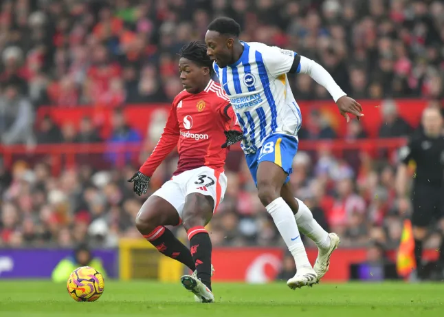 Kobbie Mainoo struggled in Sunday’s defeat to Brighton (Photo Credit: Getty)