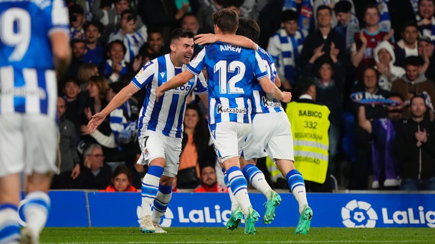 Real Sociedad (Credit: @RealSociedad Cuenta oficial @RealSociedadEUS 🇺🇸🇬🇧 @RealSociedadEN 🇫🇷 @RealSociedadFR 🇯🇵 @RealSociedad_JP @RealSociedadAra . ♀ @RealSociedadFEM Cantera: @RSZubieta_ 62 Following 768.5K Followers Followed by Seyi 'Barrack Boy' Alao (MON), UEFA Europa League, and 8 others you follow Post See new posts Conversation Real Sociedad Fútbol @RealSociedad)