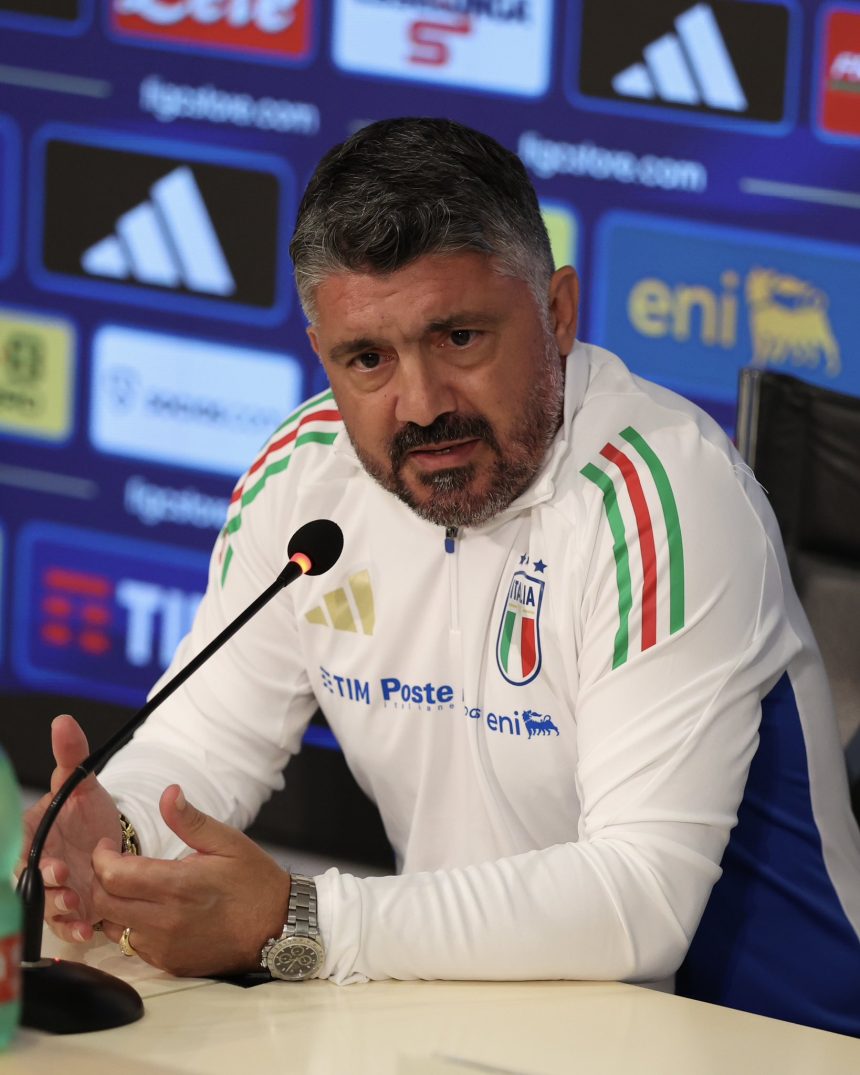 Gatuso spaking ahead of Friday's game against Estonia. (Credit: @Azzurri_En)