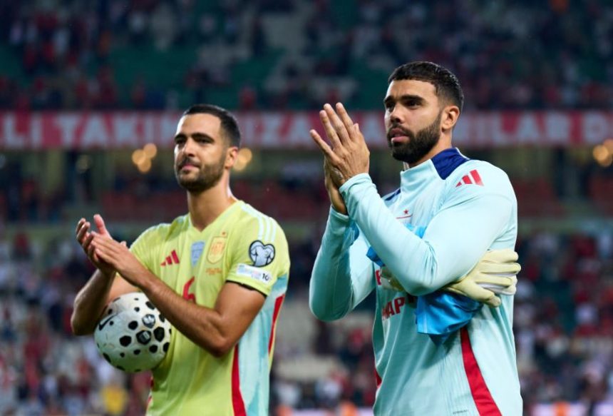 Mikel Merino and David Raya. Photo credit: Spain media