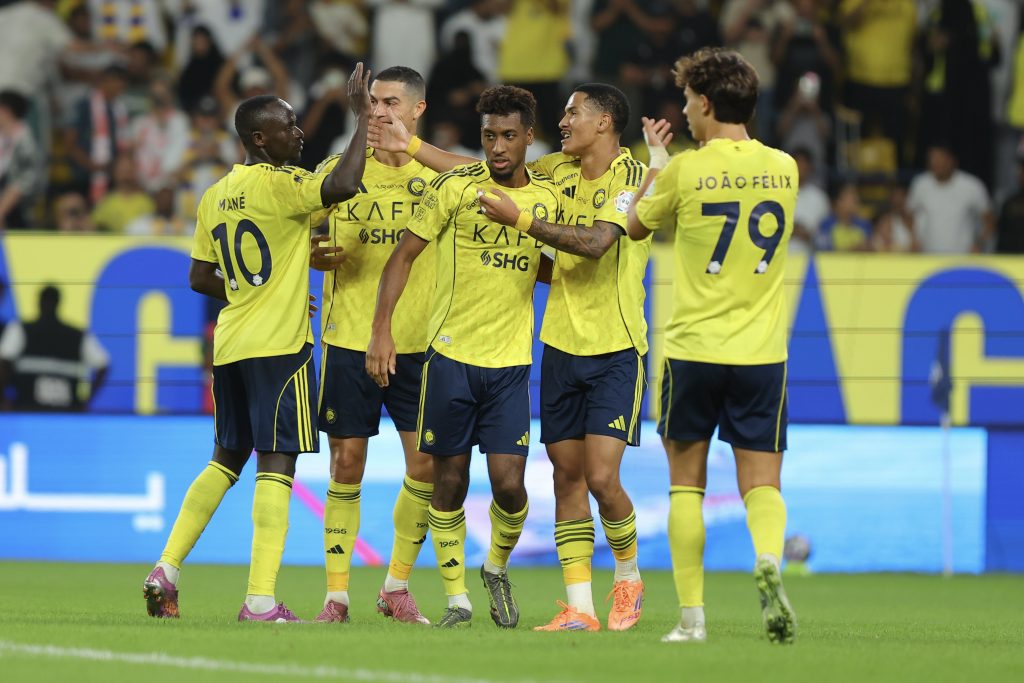 Al Nassr players thankings fans after the game (Photo Credit: Al Nassr X handle)