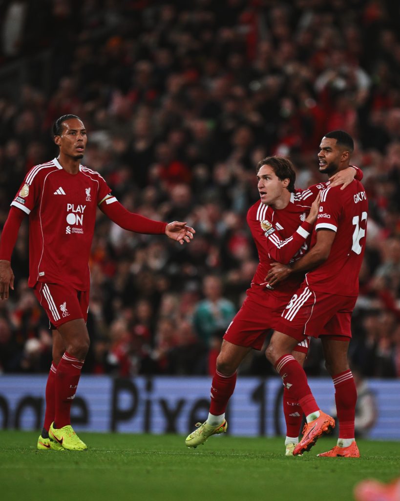 Cody Gakpo celebrates with teammates after Liverpool equalizer (Photo Credit: Liverpool X handle)