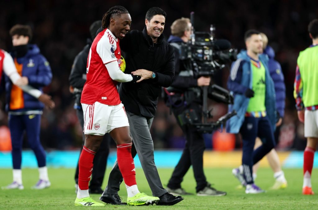 Eberechi Eze and Mikel Arteta. (Photo Credit: Arsenal Media).