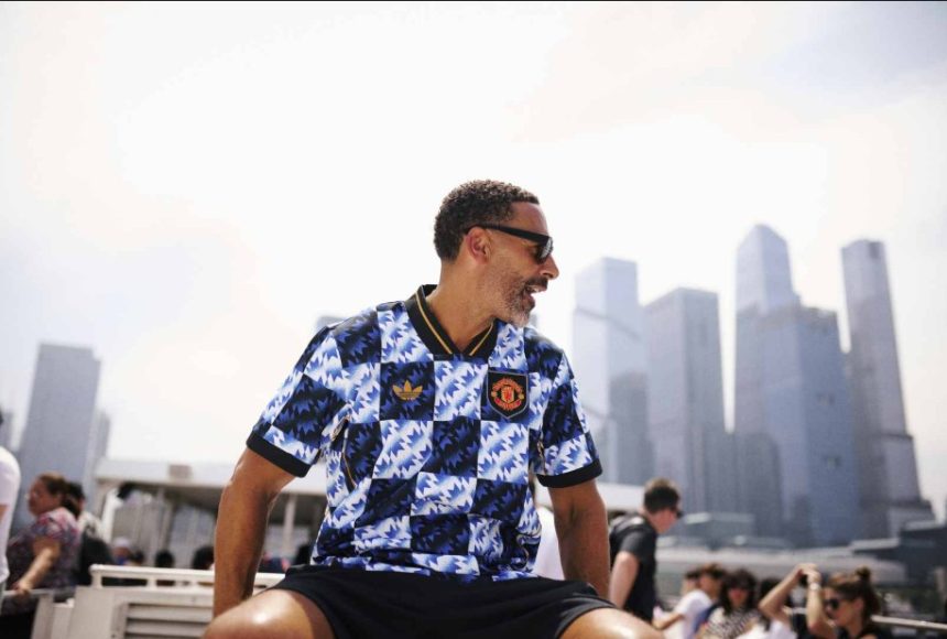 Rio Ferdinand looking fly in a Man United jersey. (Photo Credit: Man United Media.)