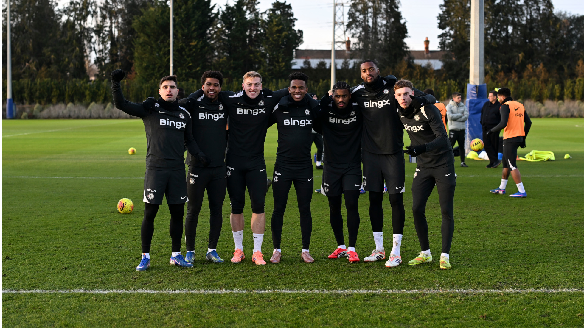 Chelsea players in a training session (Photo Credit: Chelsea website)