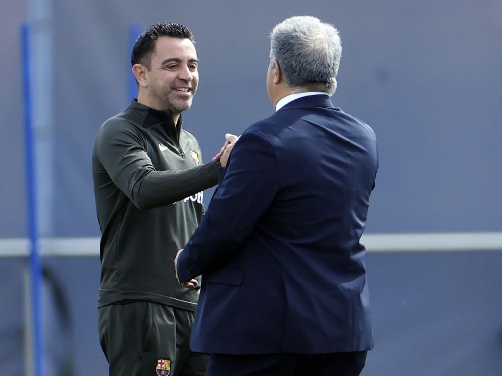 Xavi Hernandez claims Joan Laporta sabotaged Lionel Messi return (photo credit: Espana media)